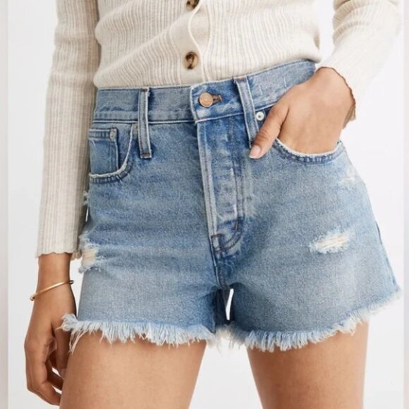 Madewell Pants - Madewell Relaxed Denim Distressed shorts size 30